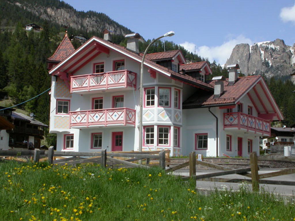 Pera di Fassa - Villetta Giumella